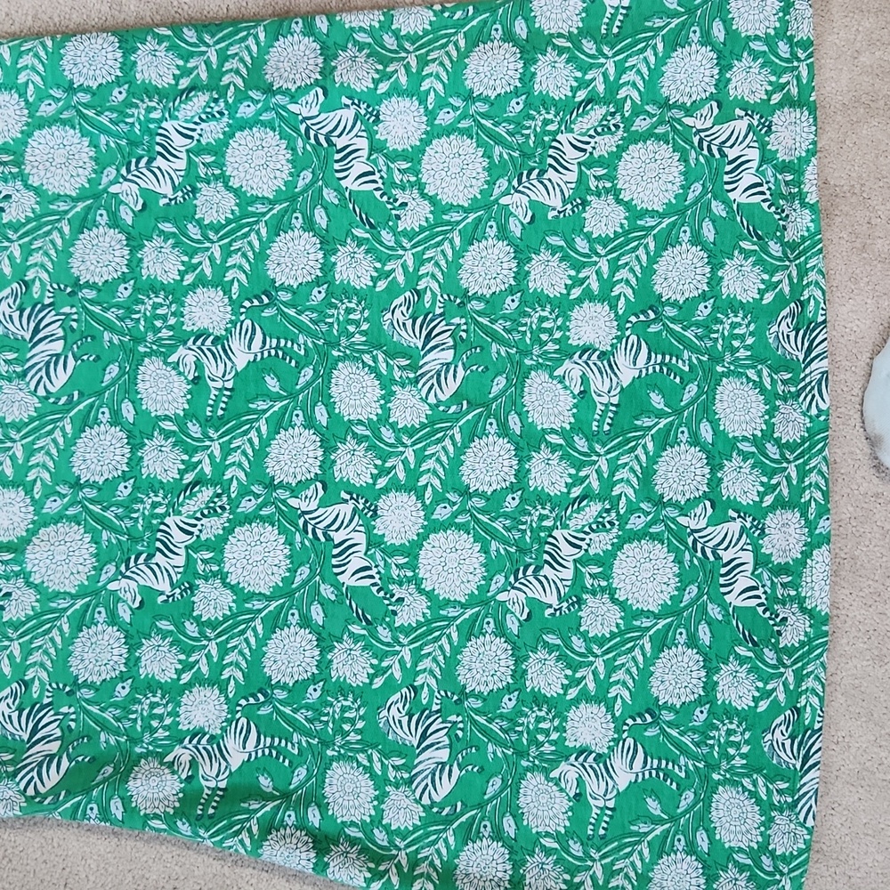 Crown & Ivy™ Women's Smocked Sleeve Green and White T-Shirt Dress - Sma… - Picture 3 of 9